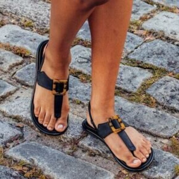 OluKai La‘i T–Bar Strappy Beach Sandals in Lava Rock - Picture 1 of 16